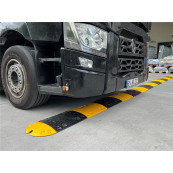 Speed bump | type Nox | Centerpiece | black | height: 50 mm